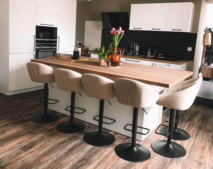 Aménagement cuisine et chaises de cuisine Châtenoy-le-Royal