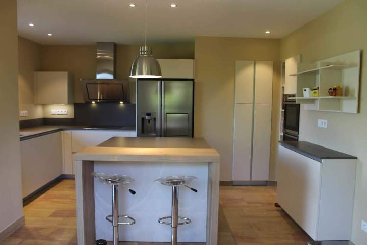 Agencement de cuisine sur mesure Châtenoy le Royal